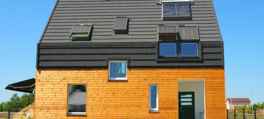 Isolation acoustique dans une maison passive en béton préfabriqué